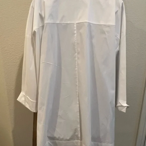 J. Jill Crisp White Blouse - Picture 2 of 3